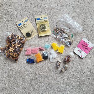 Misc lot of craft supplies! Beads, snaps, sequins, jewelry making...